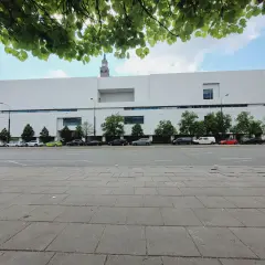 Muzeum sztuki nowoczesnej na Placu Defilad: co warto wiedzieć?