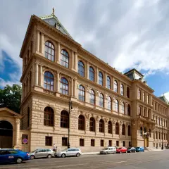 Muzeum sztuki dekoracyjnej w Pradze: historia, zbiory i wystawy